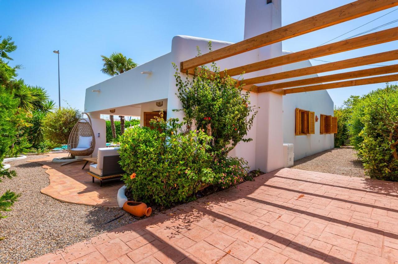 Villa Ibiza Сан-Хавьер Экстерьер фото